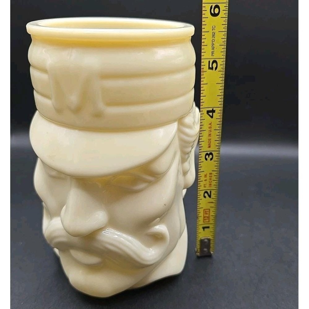 Vintage 80's Avon Face Mug "Casey at the Bat" White Milk Glass/Custard Glass - Picture 6 of 7